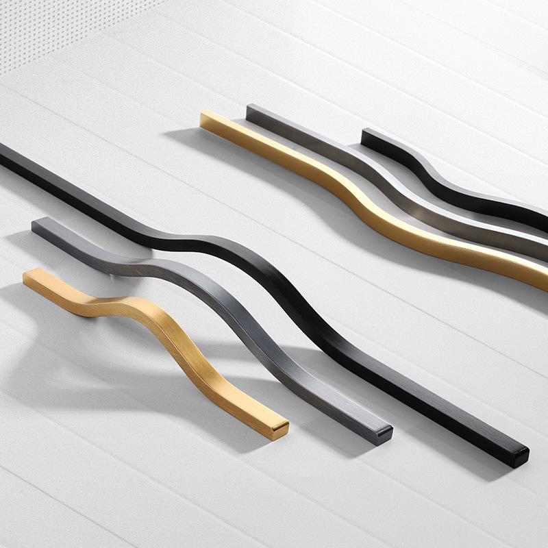 Furniture Hardware Gold - 電気メッキブラッシュゴールドキャビネットハンドル - アルミニウム合金のモダンな曲線プル、ワードローブ引き出し用、高級耐久性のあるハードウェア