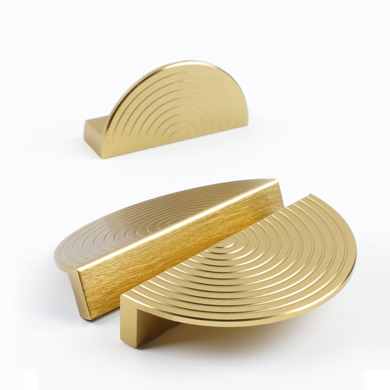 BaiNong 真鍮キャビネット取手ゴールド引き出し取手クロ - Furniture Hardware Gold のレビューと価格