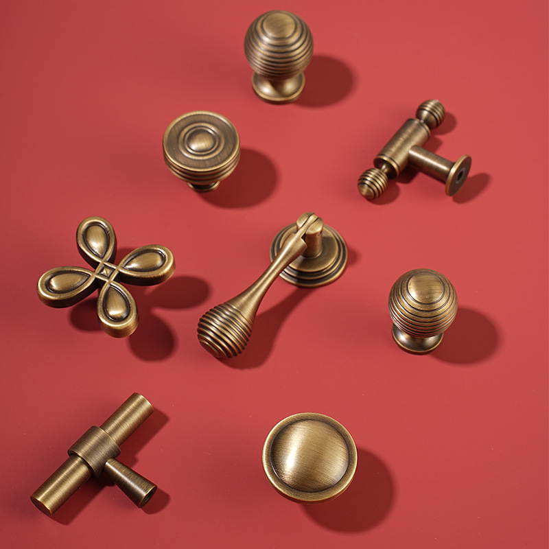 ハイエンド固体真鍮キャビネットハンドルアンティークブロンズカ - Furniture Hardware High End のレビューと価格